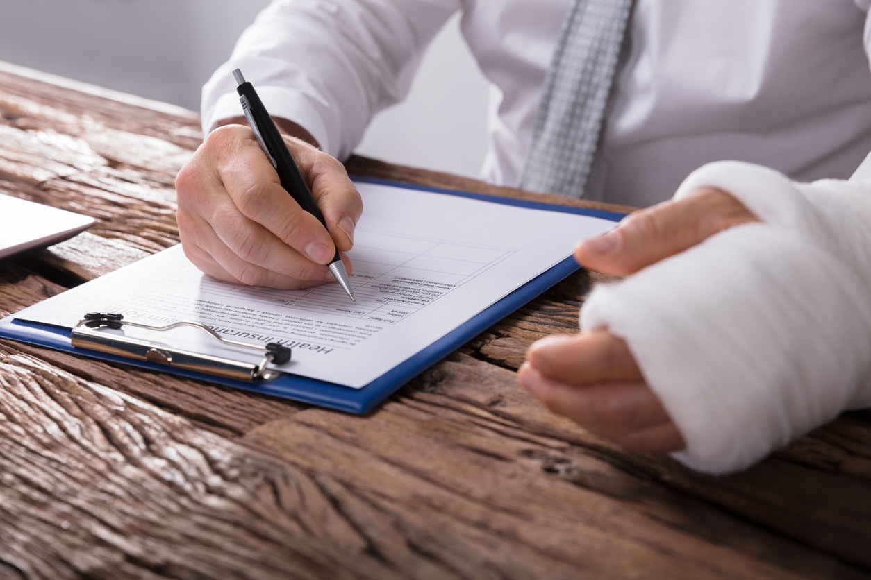 Parker Law Firm Injury Lawyers | Should I File a Workers Comp or Personal Injury Claim in Texas? Should I File a Workers Comp or Personal Injury Claim in Texas?