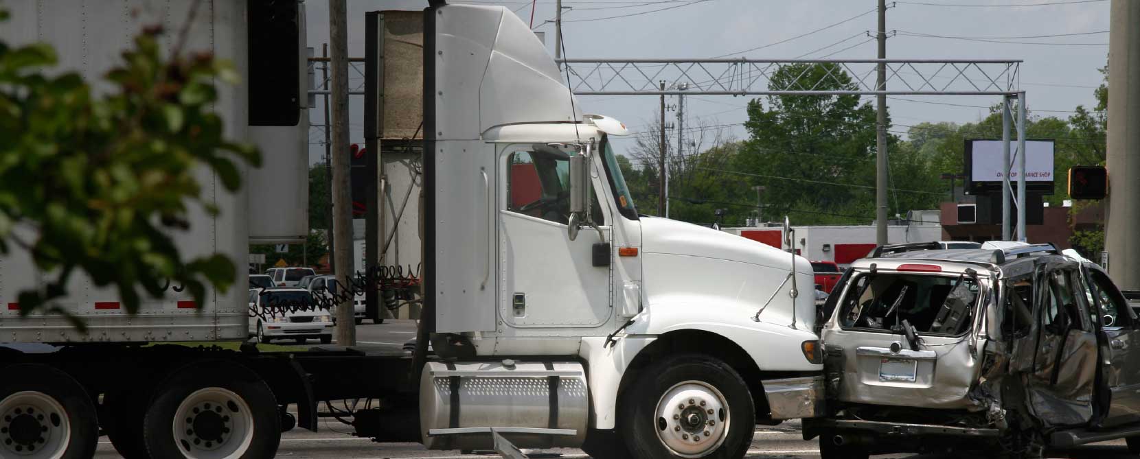 Parker Law Firm Injury Lawyers | What Is the Average Settlement for a Truck Accident in Texas? What Is the Average Settlement for a Truck Accident in Texas?